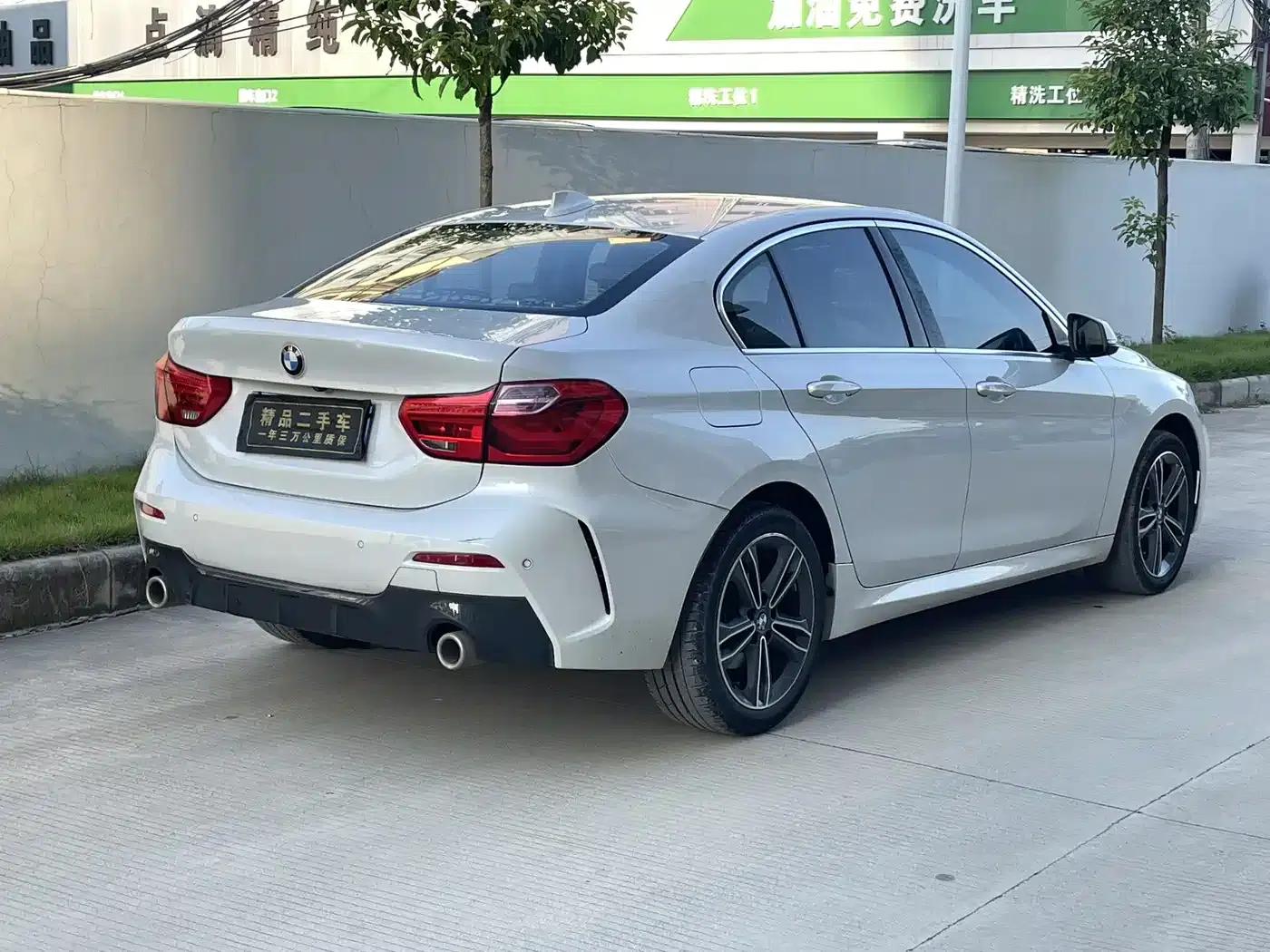 2021 BMW 1 Series Facelift 120i M Sport — миниатюра 3