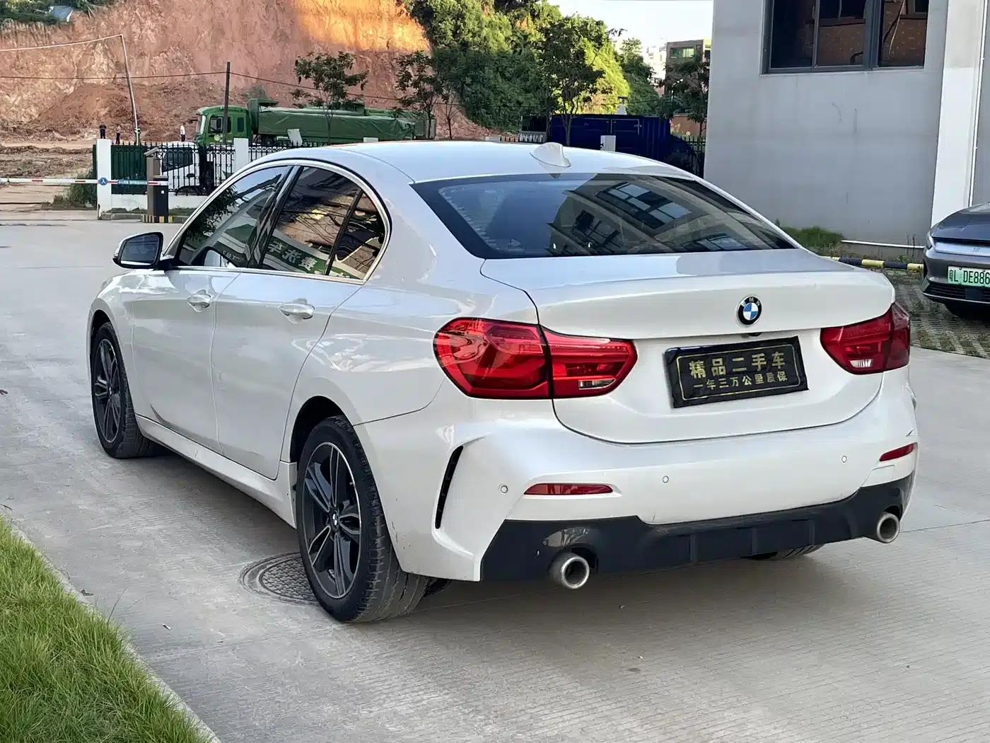 2021 BMW 1 Series Facelift 120i M Sport — миниатюра 4