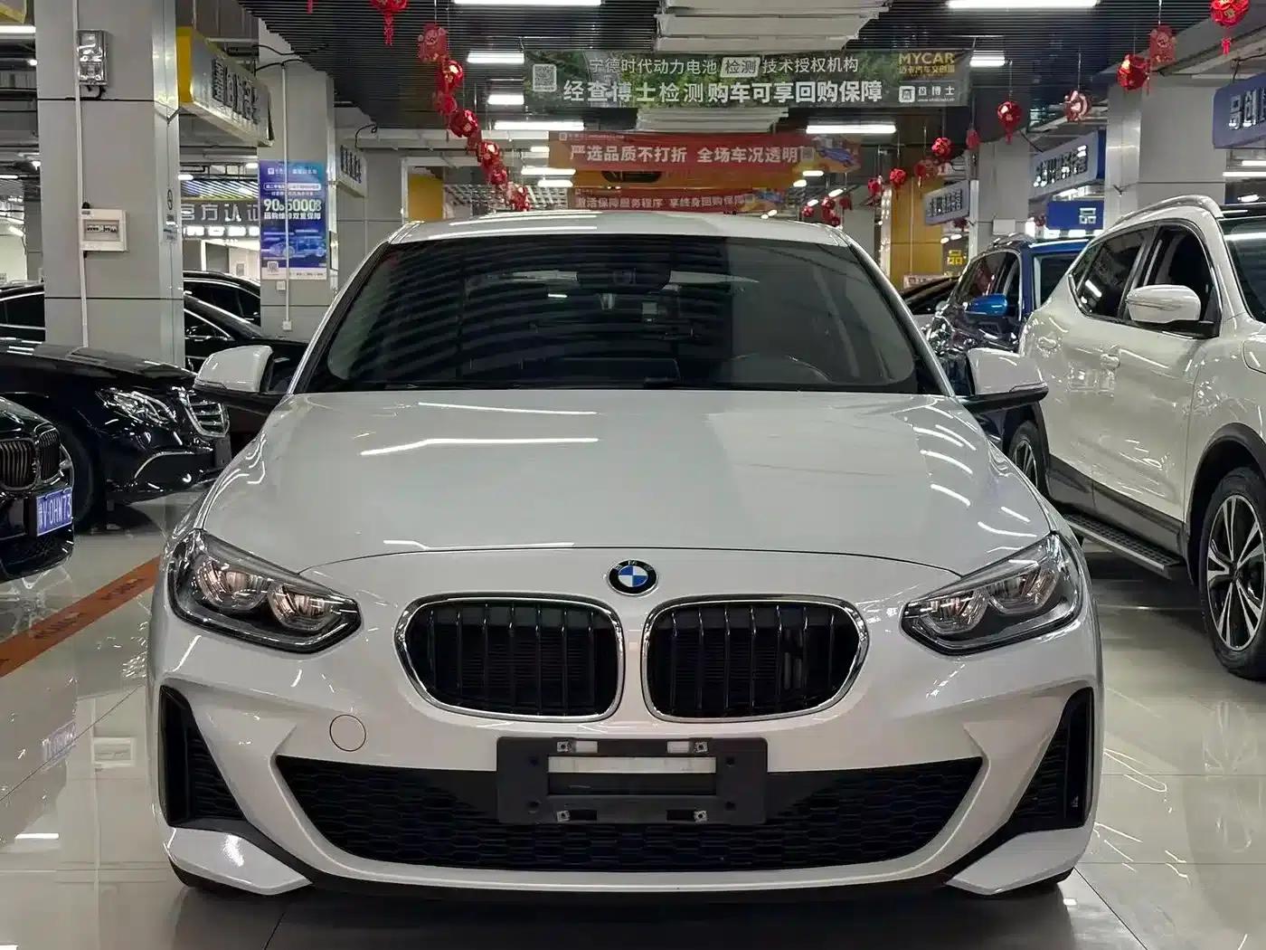 2021 BMW 1 Series 120i M Sport — миниатюра 2
