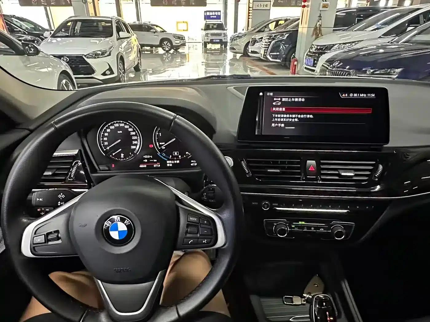 2021 BMW 1 Series 120i M Sport — миниатюра 4