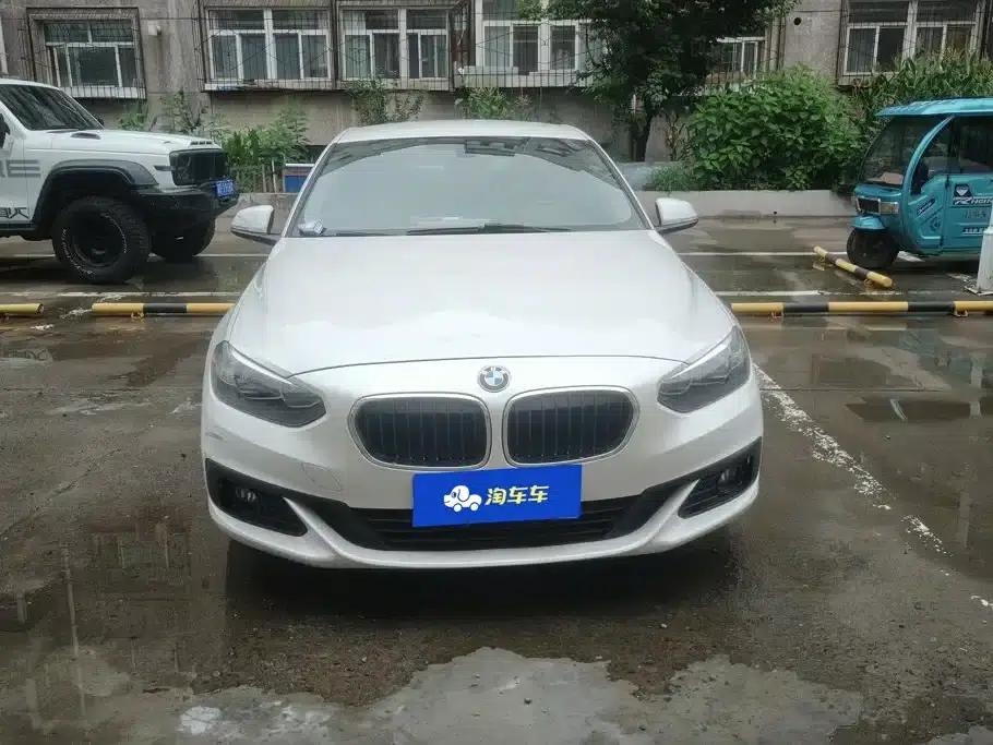 BMW 1 Series 2018 118i Fashion Edition — миниатюра 2