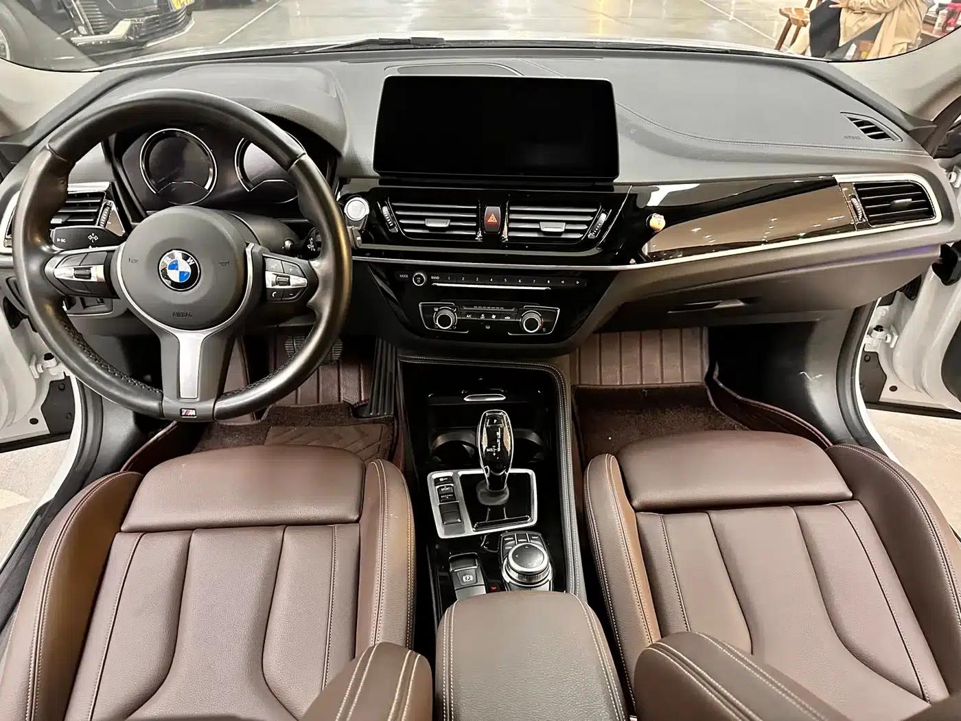 2022 BMW 1 Series 125i M Sport Shadow Edition — миниатюра 11