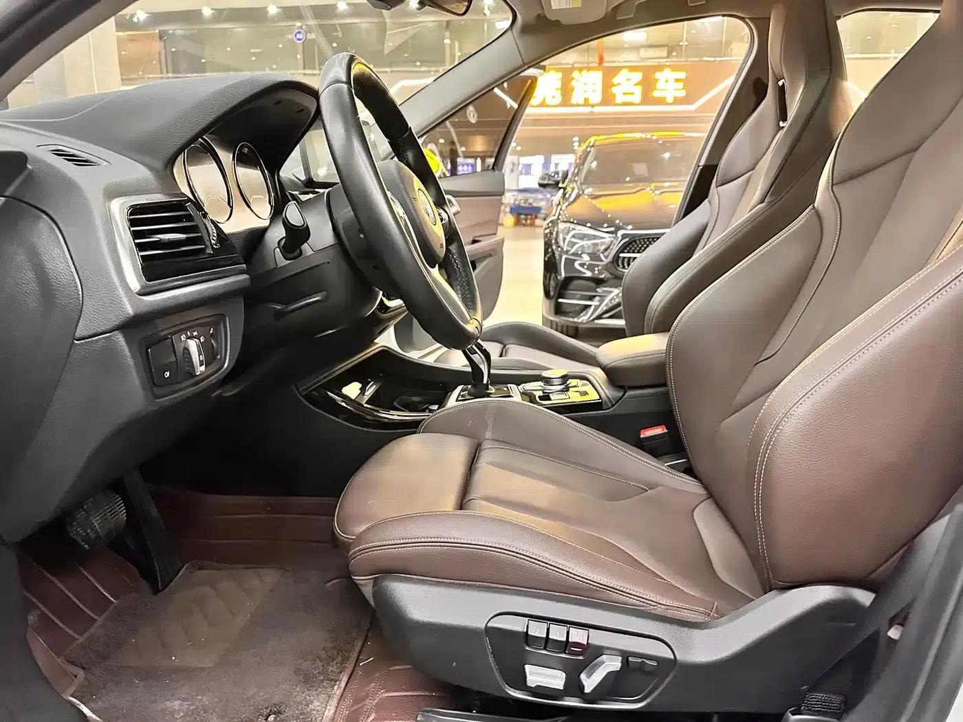 2022 BMW 1 Series 125i M Sport Shadow Edition — миниатюра 10
