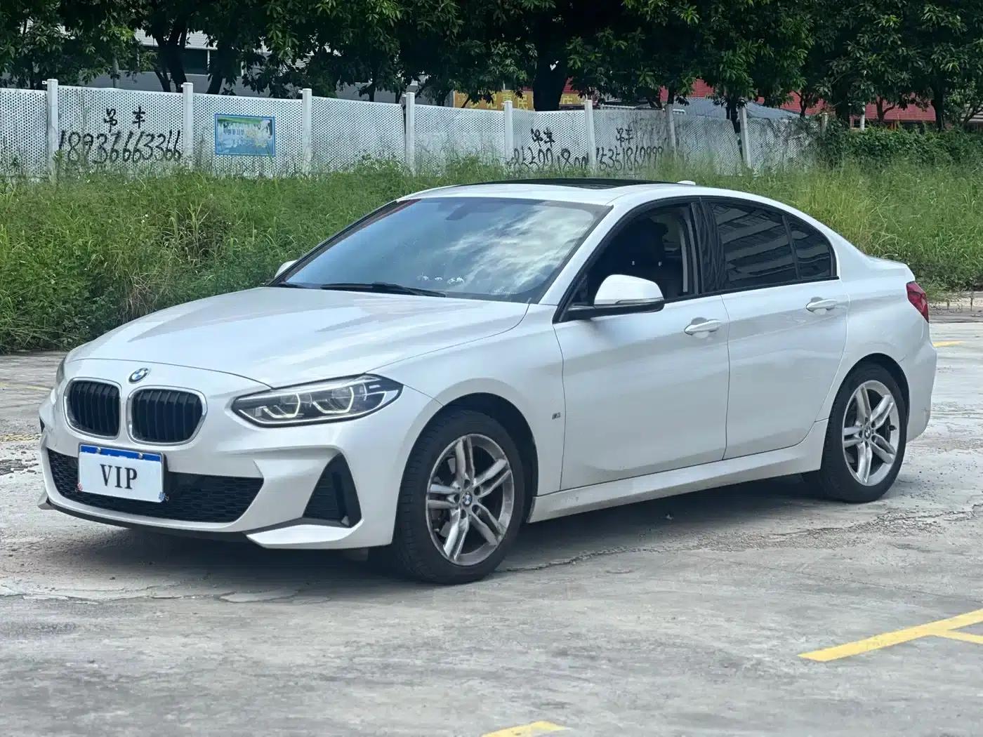 2020 BMW 1 Series 120i M Sport Package — миниатюра 1