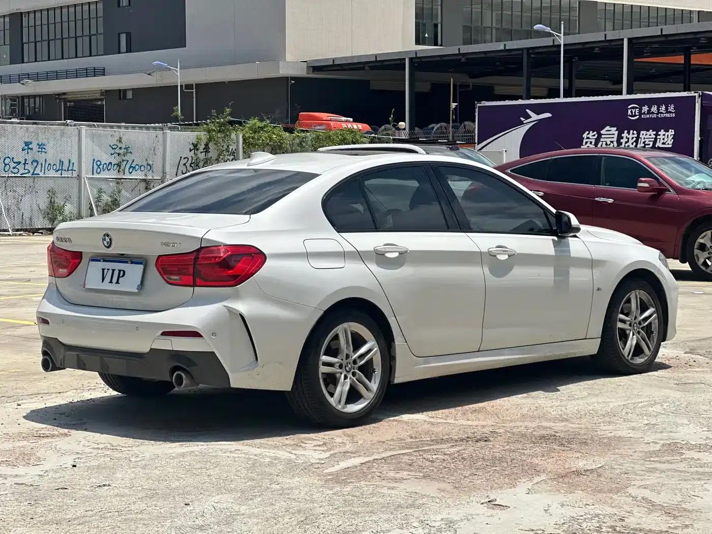 2020 BMW 1 Series 120i M Sport Package — миниатюра 9