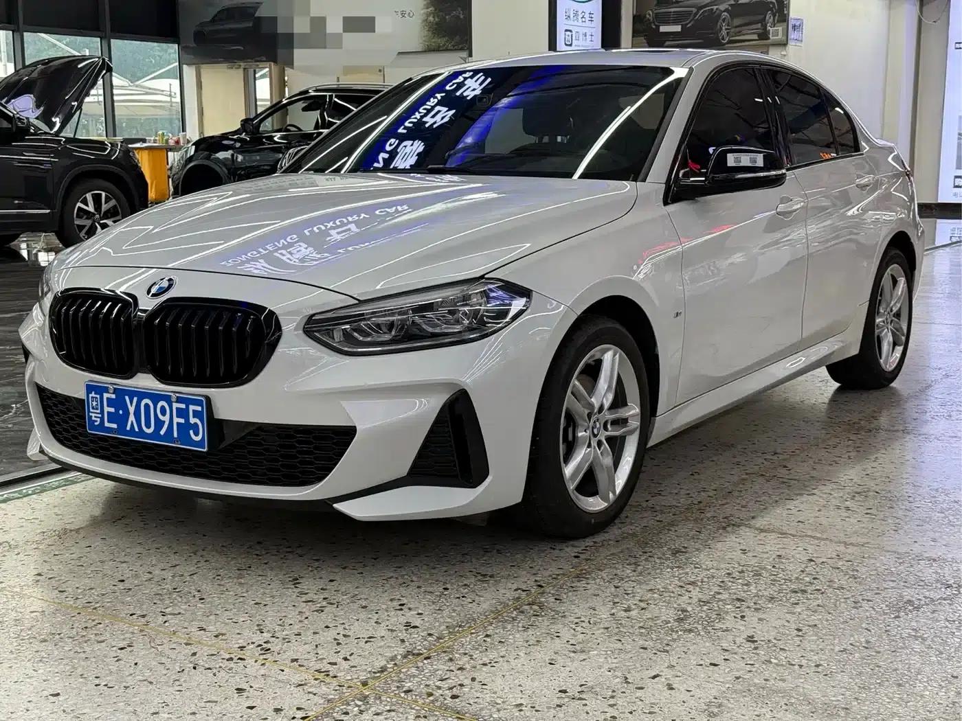 BMW 1 Series 2023 120i M Sport Shadow Edition — миниатюра 1