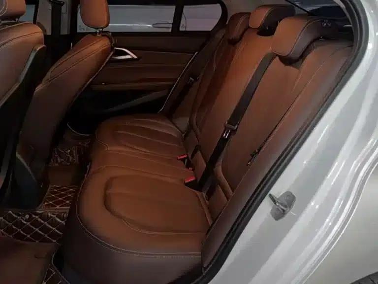BMW 1 Series 2023 120i M Sport Shadow Edition — миниатюра 5