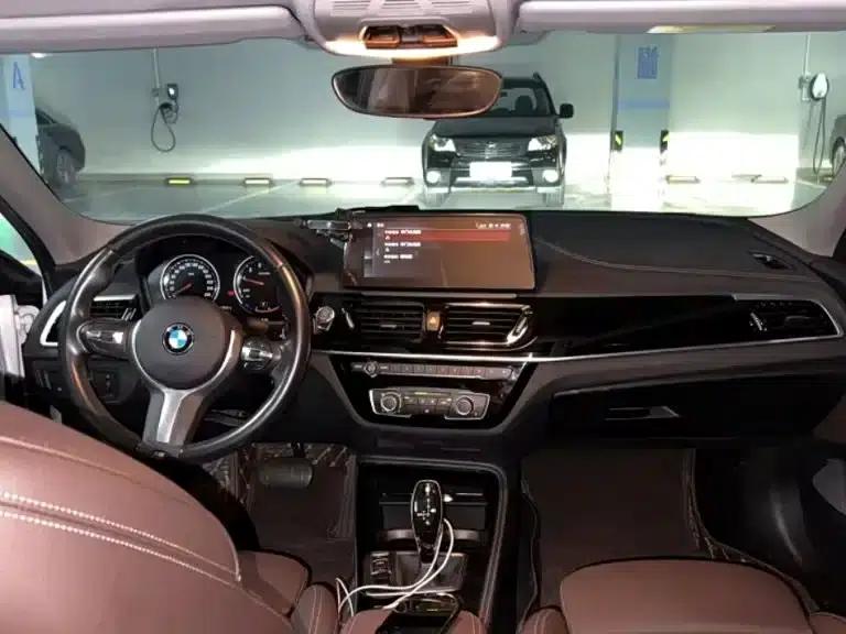 BMW 1 Series 2023 120i M Sport Shadow Edition — миниатюра 10