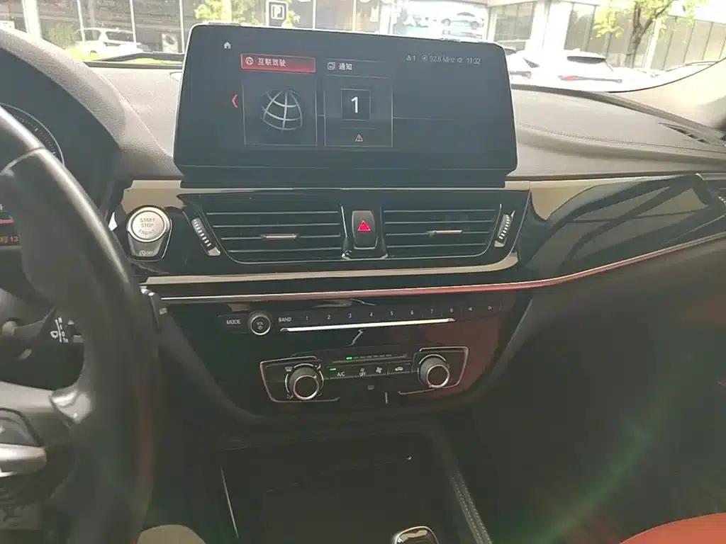2022 BMW 1 Series 125i M Sport Shadow Edition — миниатюра 13