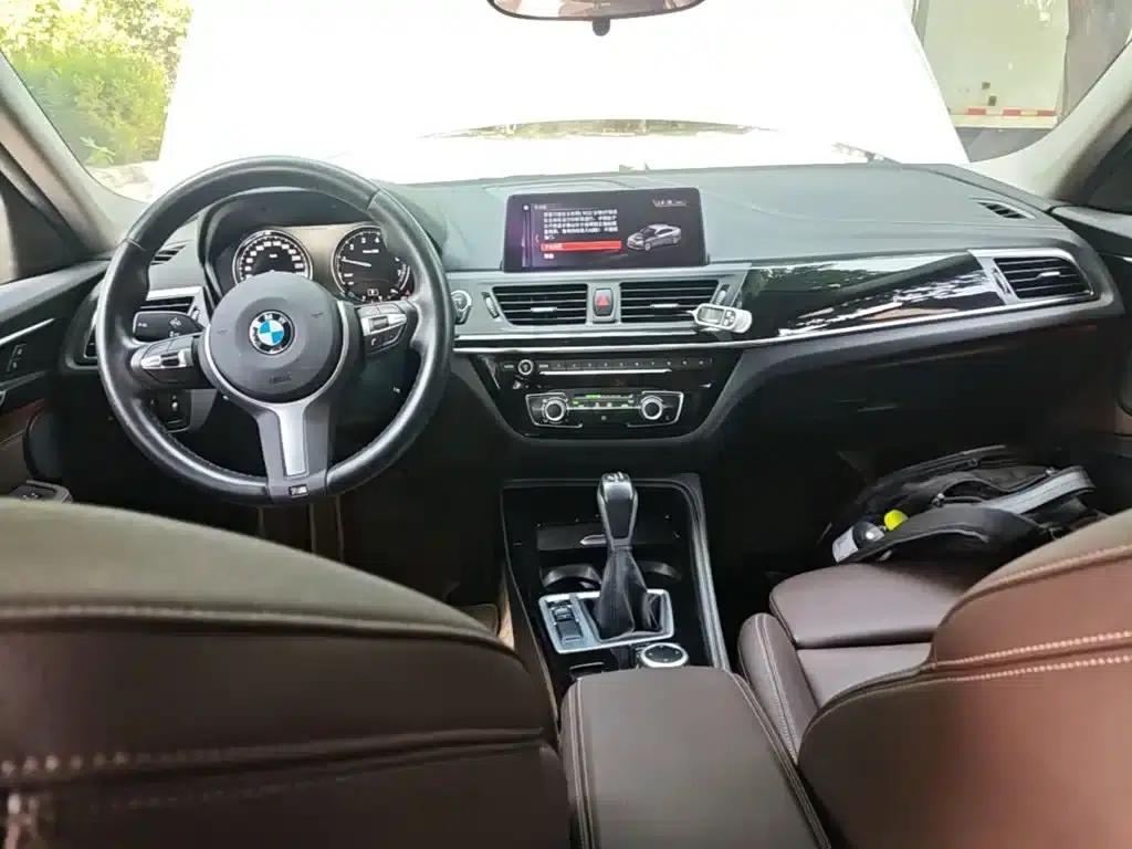 2019 BMW 1 Series 118i M Sport Package — миниатюра 10