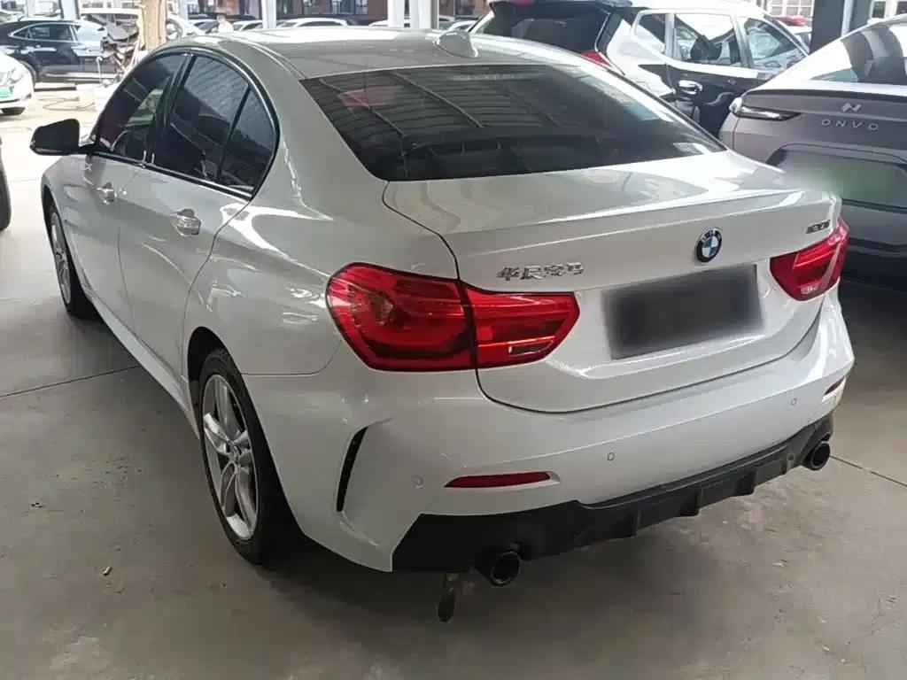 BMW 1 Series 2021 Facelift 120i M Sport Shadow Edition — миниатюра 5