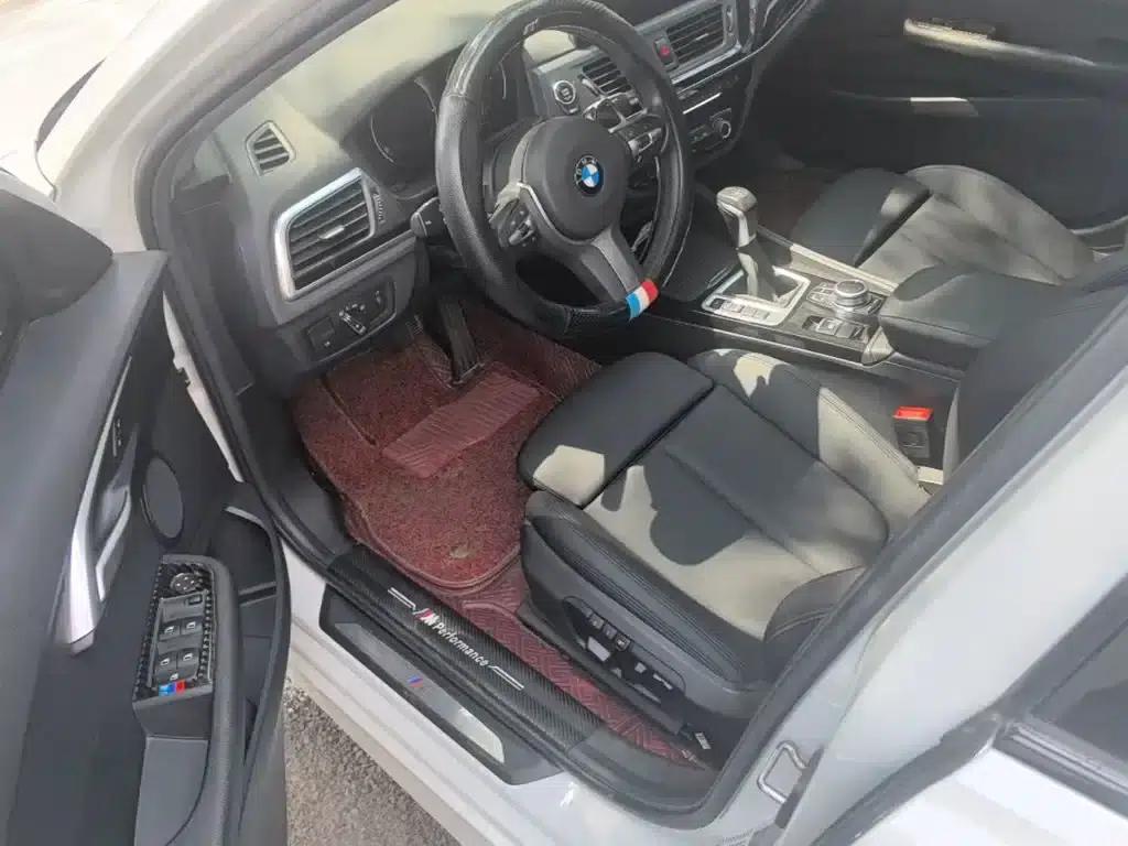 2019 BMW 1 Series 120i Leading M Sport Package — миниатюра 16
