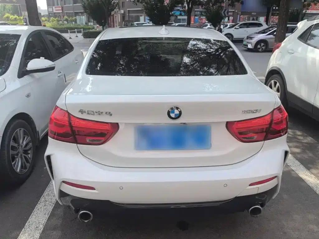 2019 BMW 1 Series 120i Leading M Sport Package — миниатюра 6