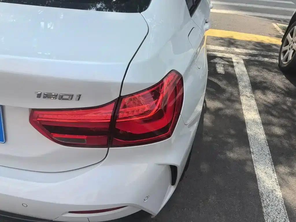 2019 BMW 1 Series 120i Leading M Sport Package — миниатюра 8