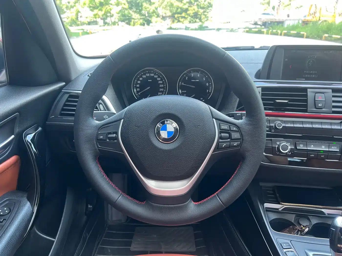 BMW 1 Series (Imported) 2018 118i Sport Design Package — миниатюра 9