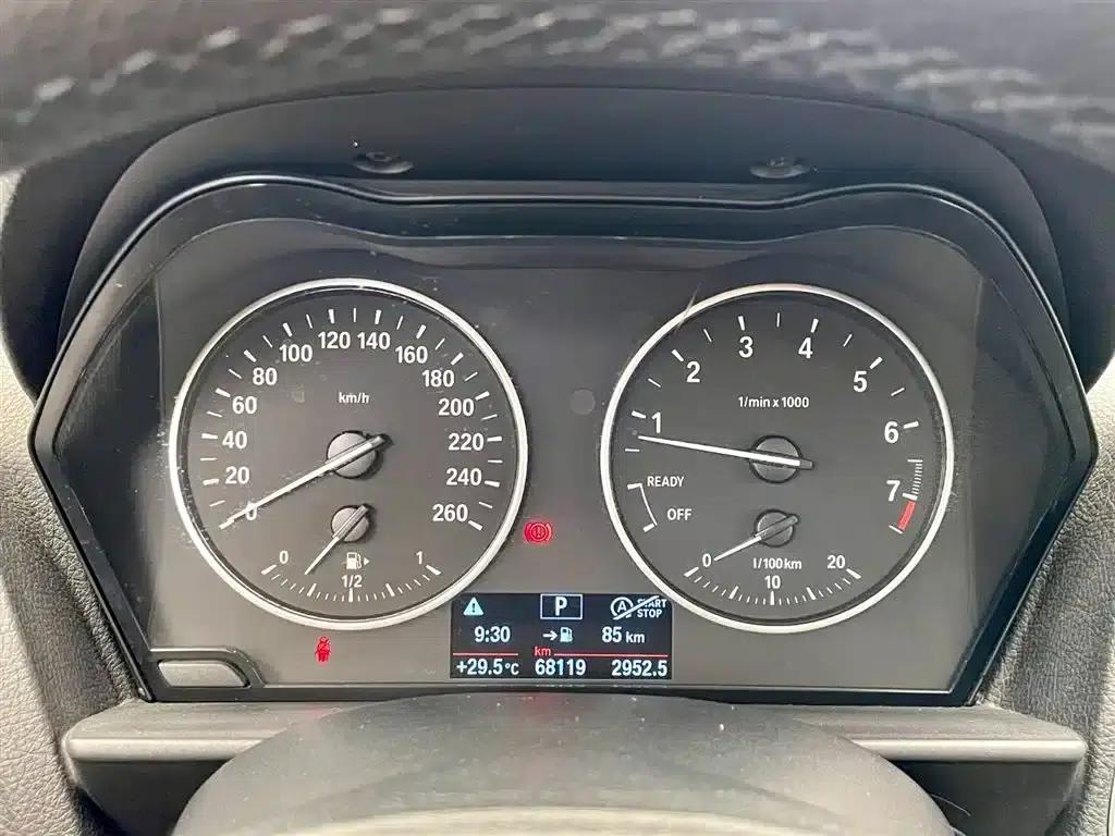 2015 BMW 1 Series Imported Model 118i Leading Edition — миниатюра 13
