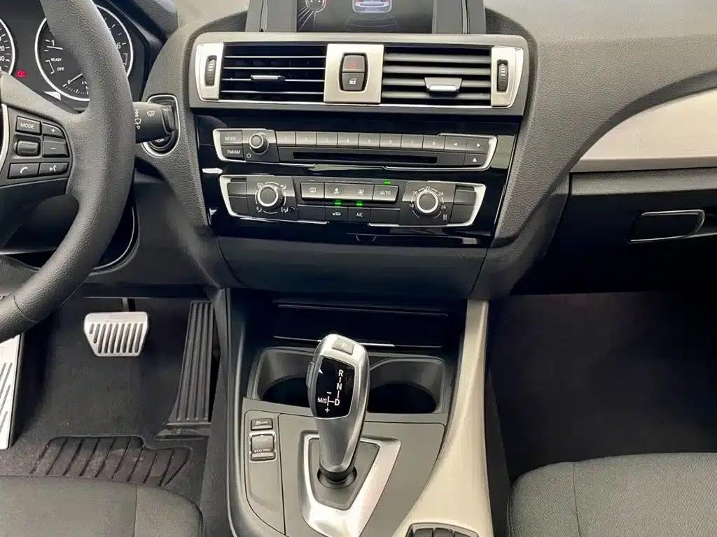 2015 BMW 1 Series Imported Model 118i Leading Edition — миниатюра 9
