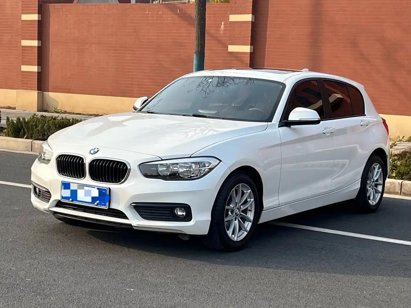 2016 BMW 1 Series Imported Model 118i Leading Edition — миниатюра 1