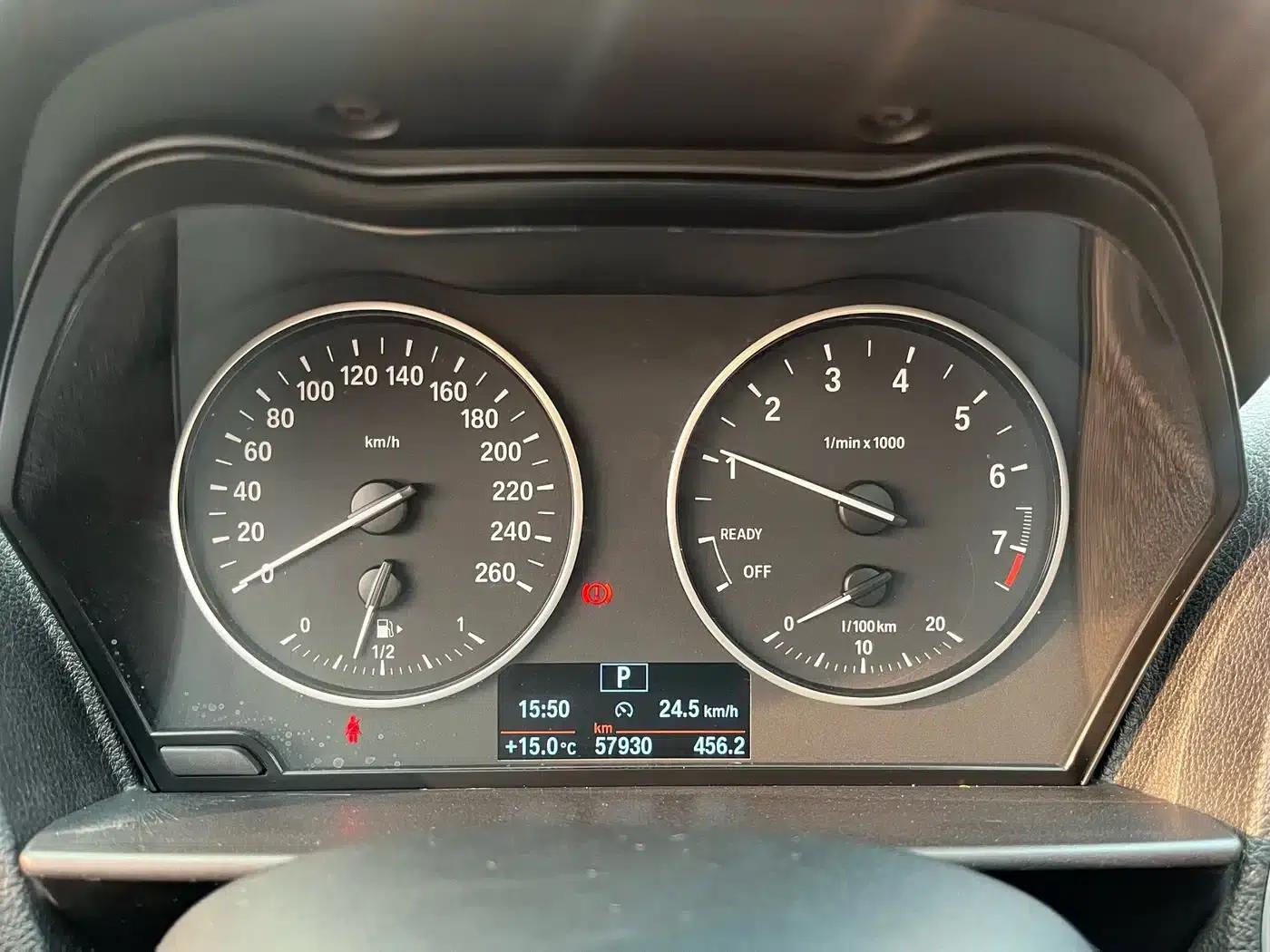 2016 BMW 1 Series Imported Model 118i Leading Edition — миниатюра 19