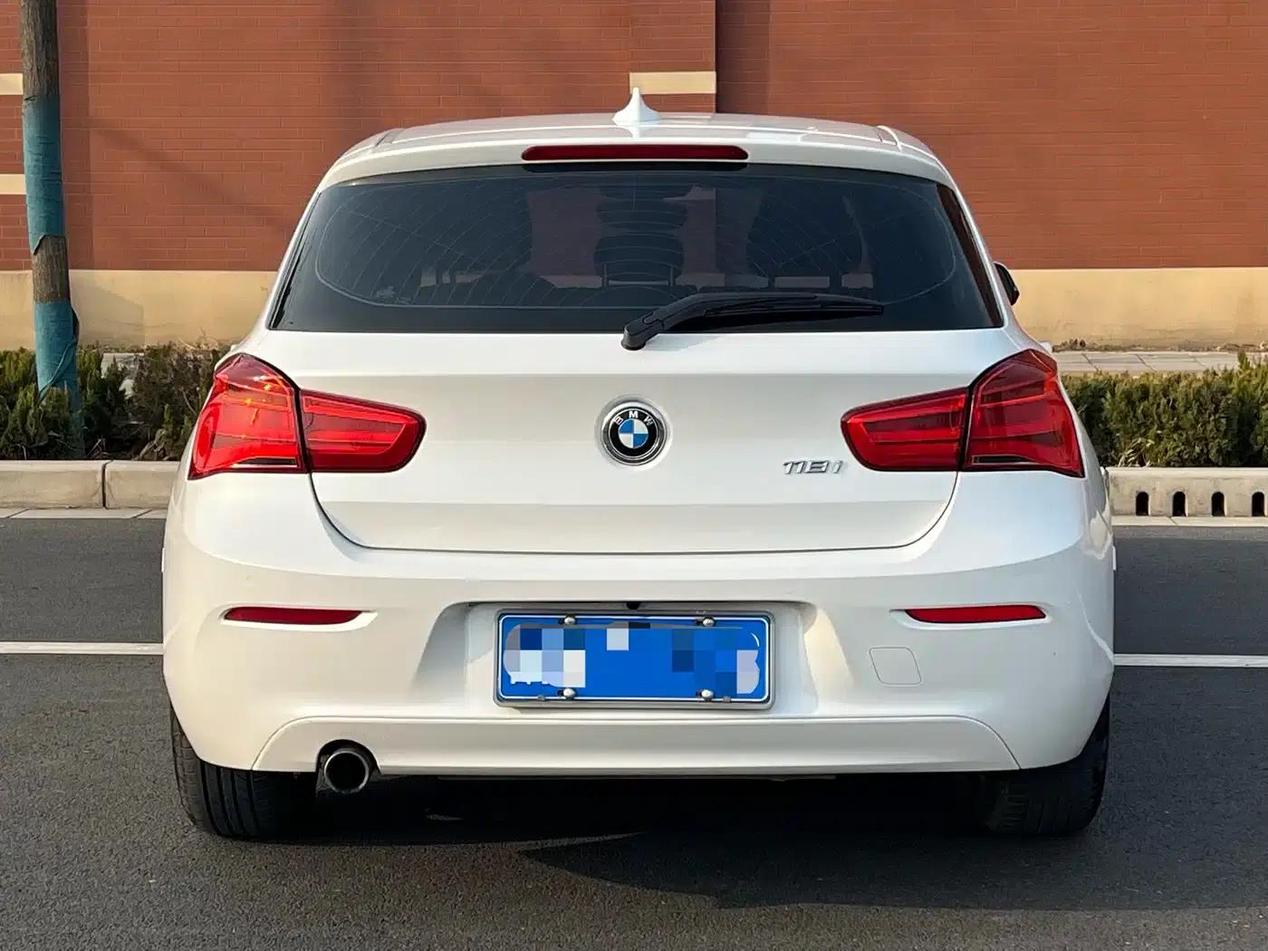 2016 BMW 1 Series Imported Model 118i Leading Edition — миниатюра 4