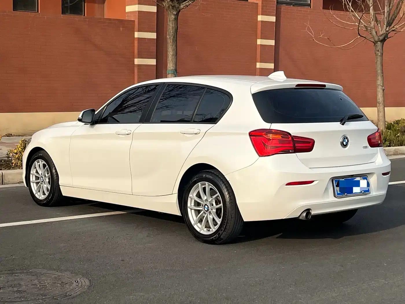 2016 BMW 1 Series Imported Model 118i Leading Edition — миниатюра 5