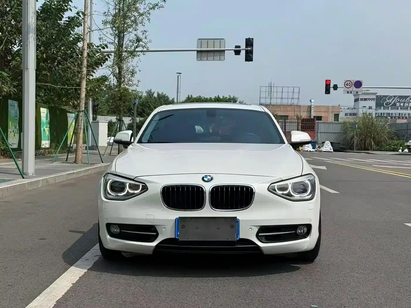 2013 BMW 1 Series (Imported) Facelift 118i Sport — миниатюра 2