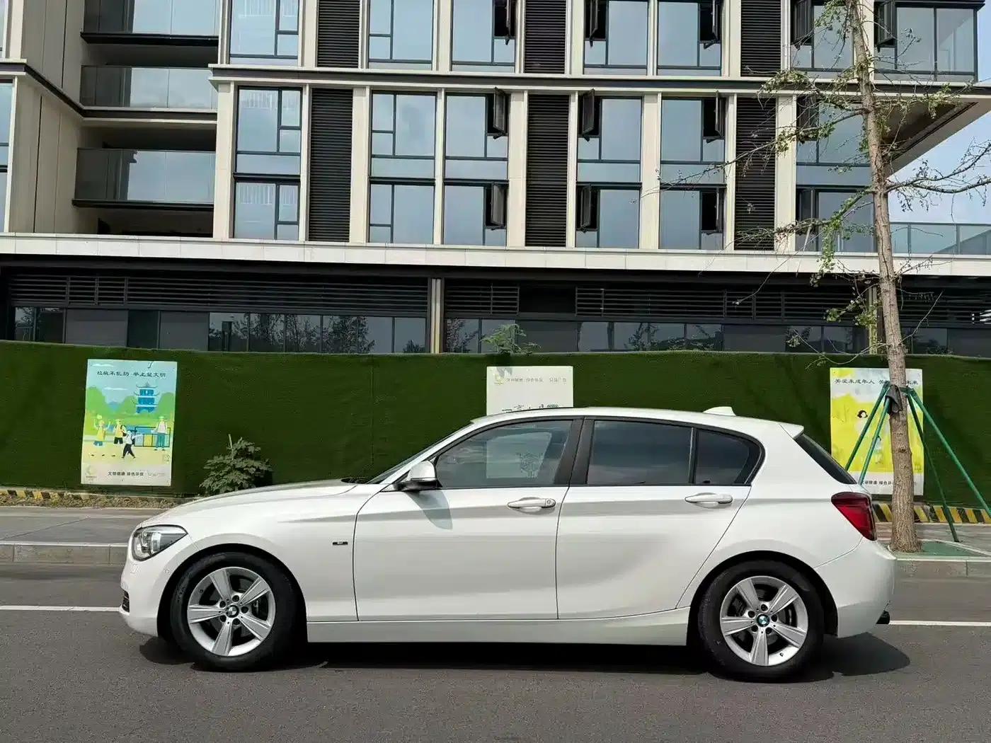 2013 BMW 1 Series (Imported) Facelift 118i Sport — миниатюра 7