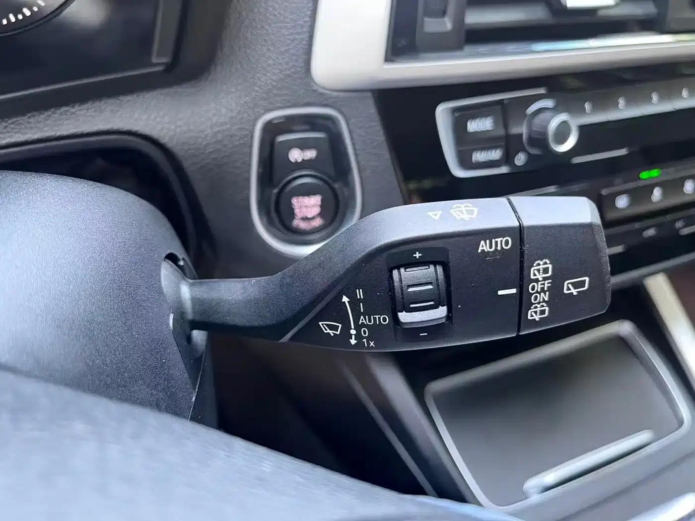 2018 BMW 1 Series Imported Model 118i Leading Edition — миниатюра 7