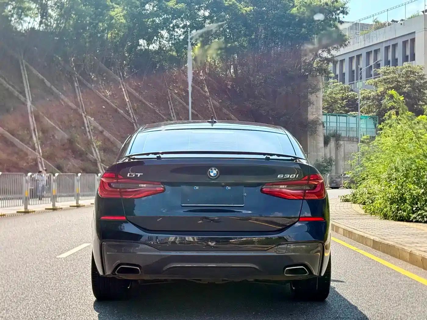 2018 BMW 6 Series GT 630i M Sport Package — миниатюра 11