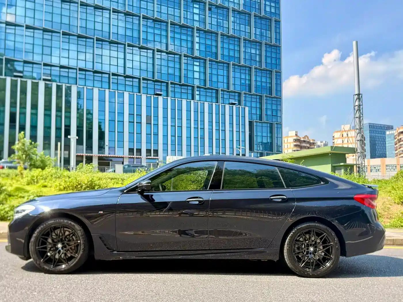 2018 BMW 6 Series GT 630i M Sport Package — миниатюра 3