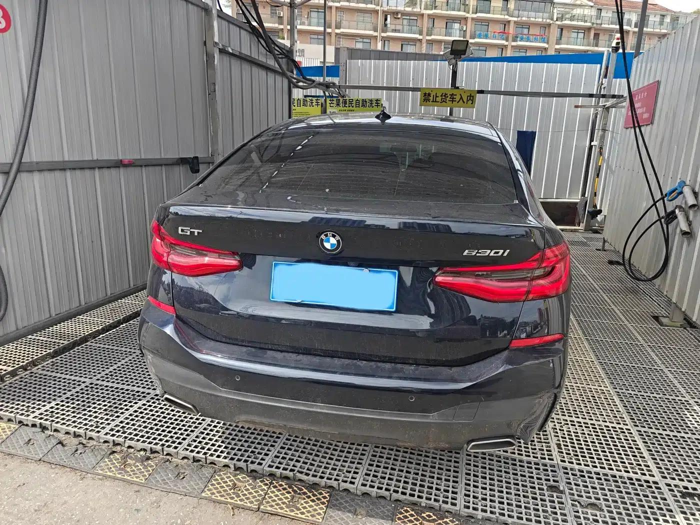2021 BMW 6 Series GT 630i M Sport Package — миниатюра 5