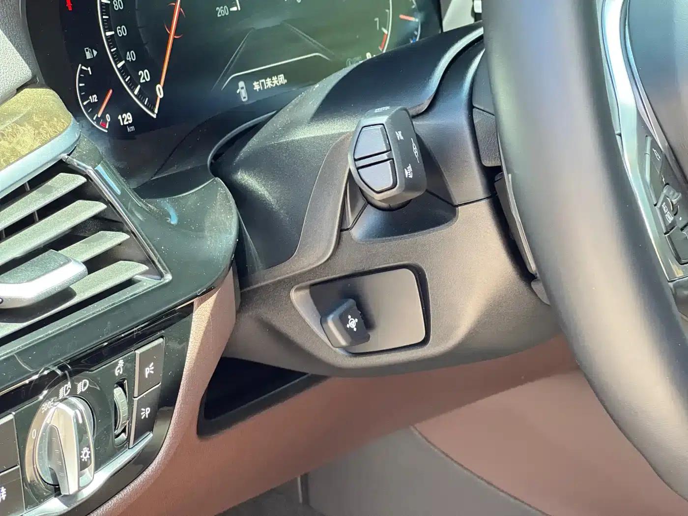 BMW 6 Series GT 2019 630i M Sport Grand Tourer — миниатюра 14