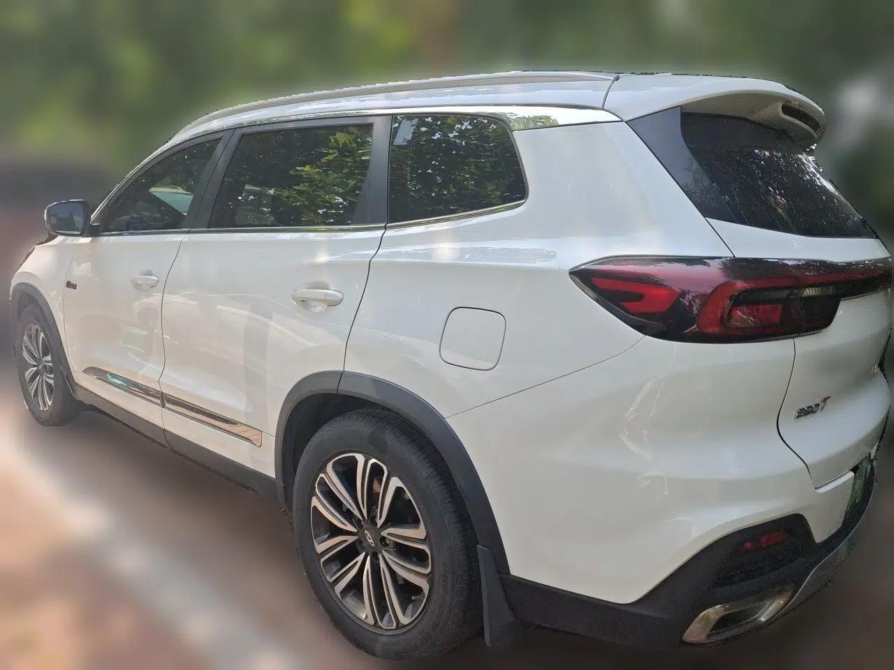 Chery Tiggo 8 2019 1.6 TGDI Automatic Luxury Model — миниатюра 4