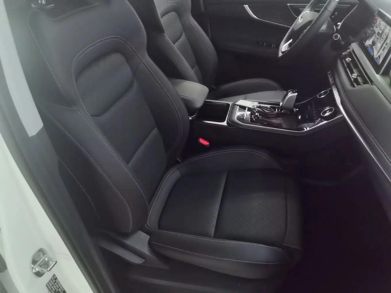 Chery Tiggo 8 2022 1.5 TCI Automatic Prestige Edition 7-Seater — миниатюра 19