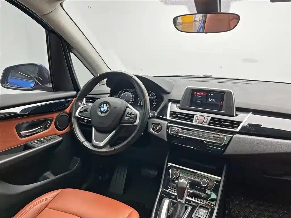 2019 BMW 2 Series Gran Tourer 218i Leading Edition — миниатюра 24