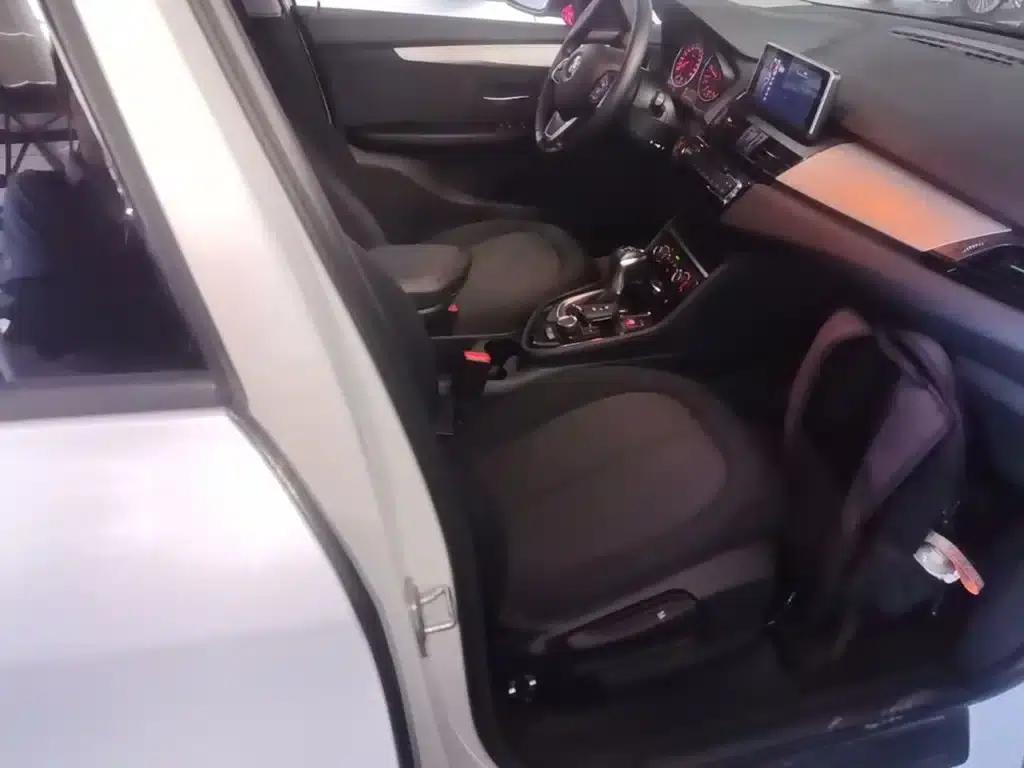 2016 BMW 2 Series Gran Tourer 218i Fashion Edition — миниатюра 25