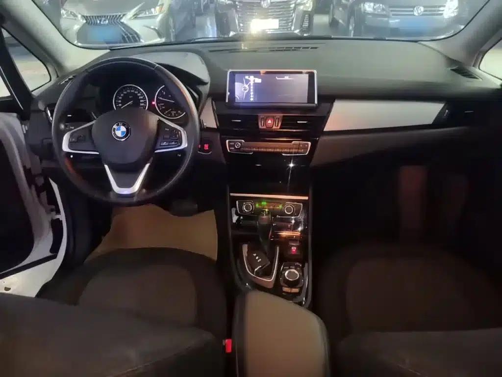 2016 BMW 2 Series Gran Tourer 218i Fashion Edition — миниатюра 10
