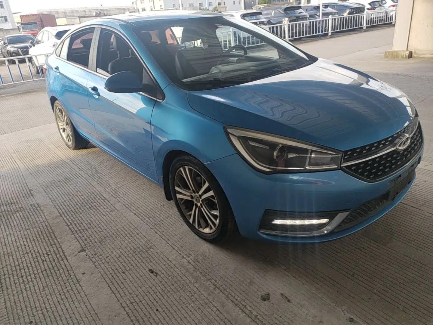 Chery Arrizo 5 2017 1.5L CVT Luxury Edition — миниатюра 3
