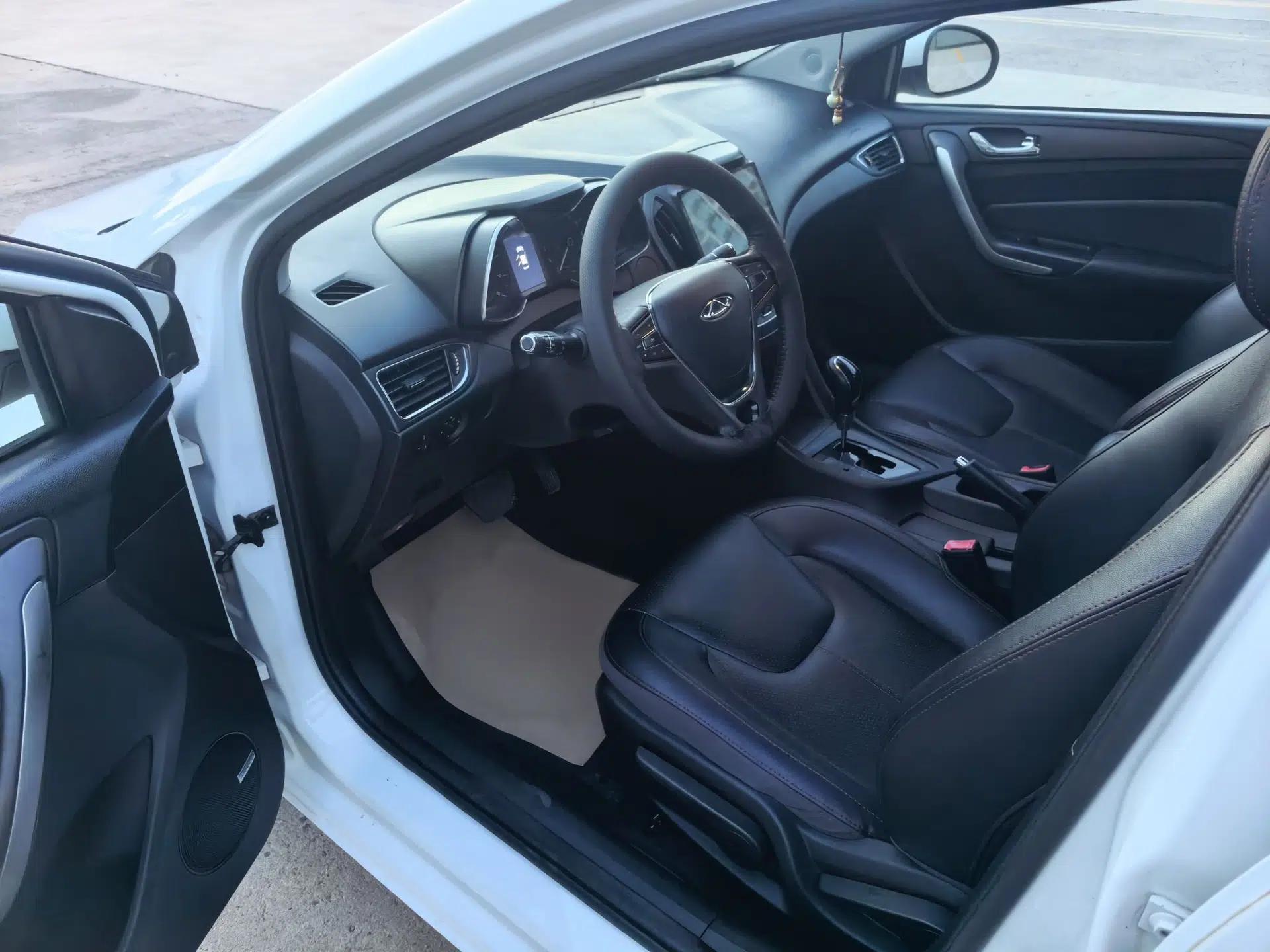 Chery Arrizo 5 2016 1.5L CVT Trendsetting Edition — миниатюра 23