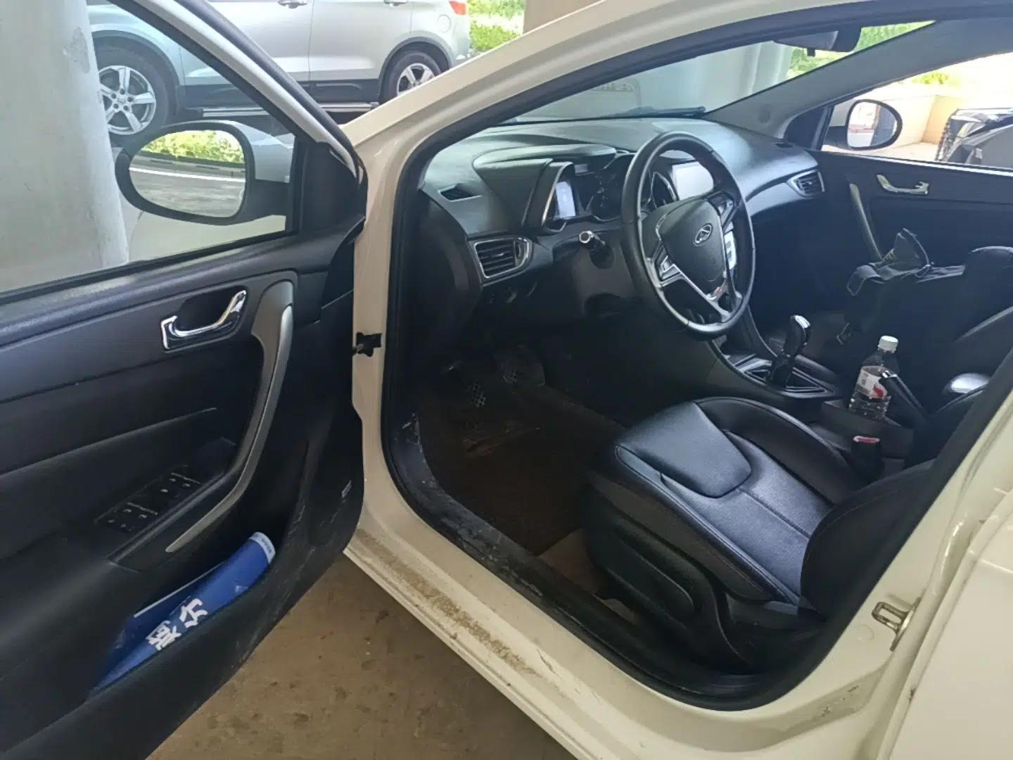 Chery Arrizo 5 2016 1.5L Manual Lingrui Edition — миниатюра 18
