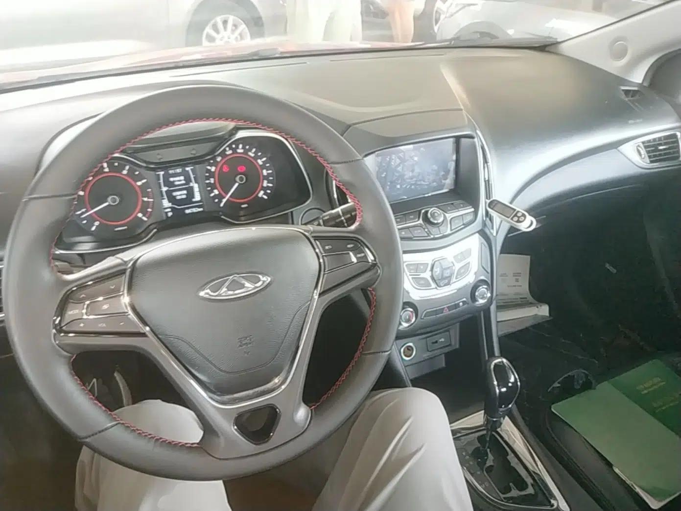 Chery Arrizo 5 2016 1.5L CVT Trendsetting Edition — миниатюра 12