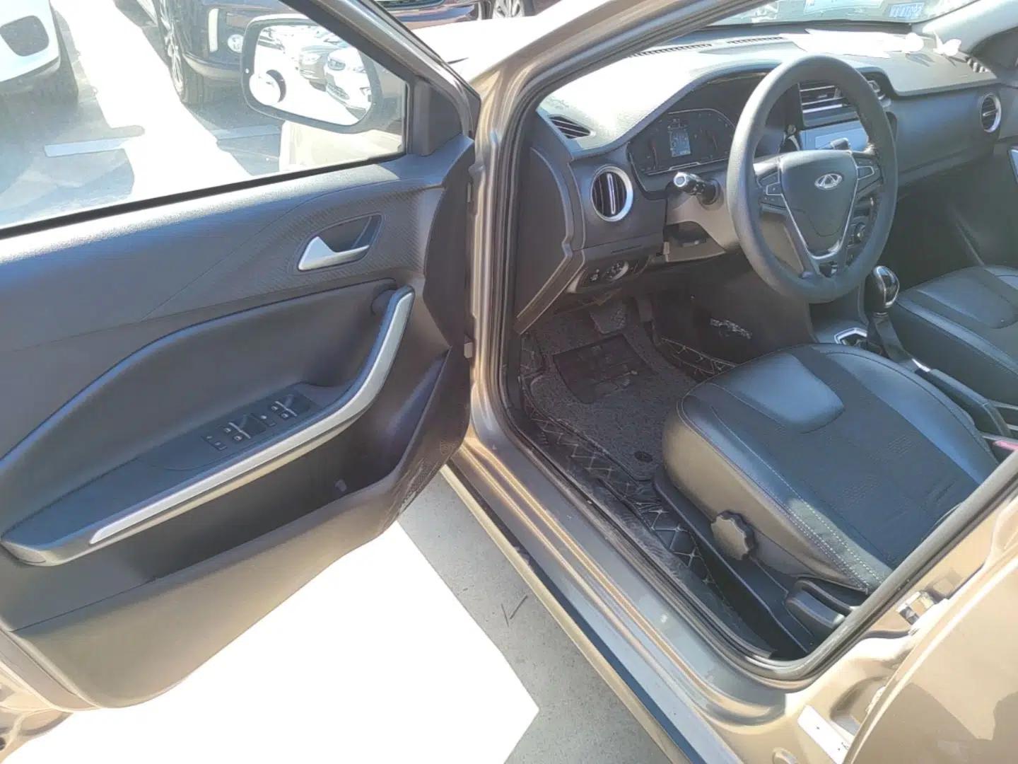 Chery Tiggo 3X 2018 1.5L Automatic Elite Edition — миниатюра 23