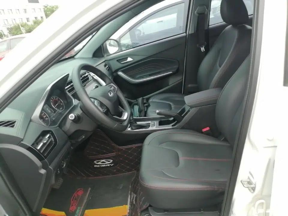 Chery Tiggo 3X 2021 Diamond Edition 1.5L CVT 3-Carat II Model — миниатюра 17
