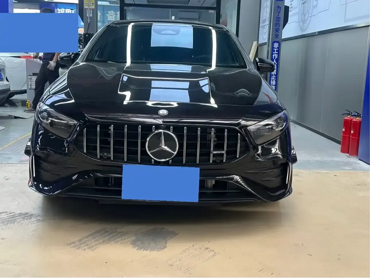 2025 Mercedes-Benz A-Class AMG A 35 L 4MATIC — миниатюра 2