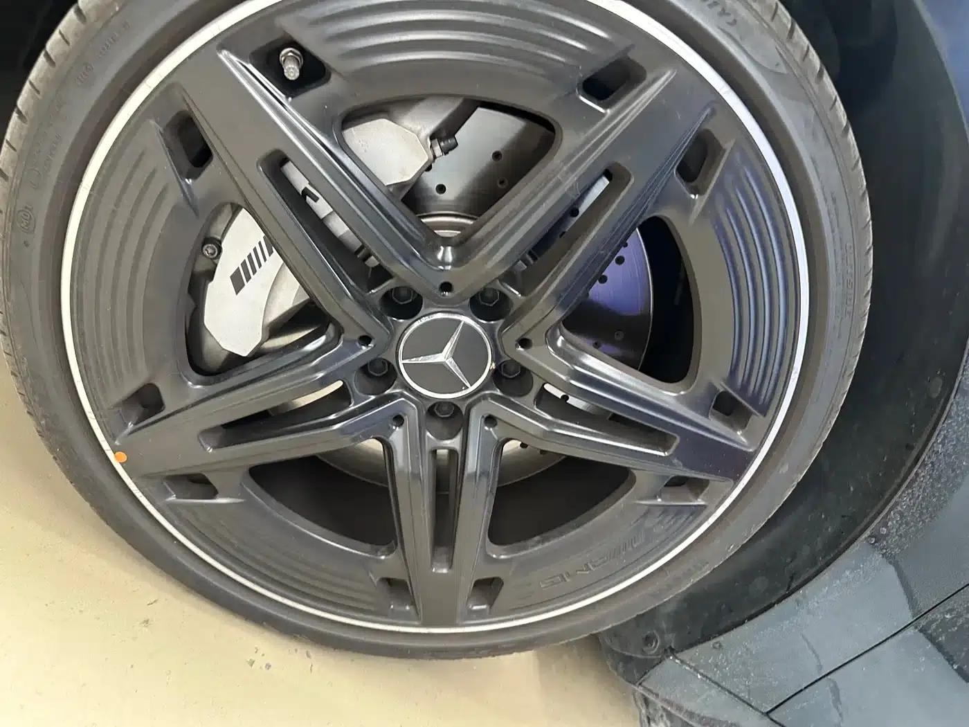 2025 Mercedes-Benz A-Class AMG A 35 L 4MATIC — миниатюра 16