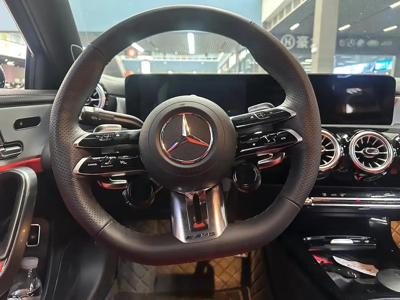 2025 Mercedes-Benz A-Class AMG A 35 L 4MATIC — миниатюра 9