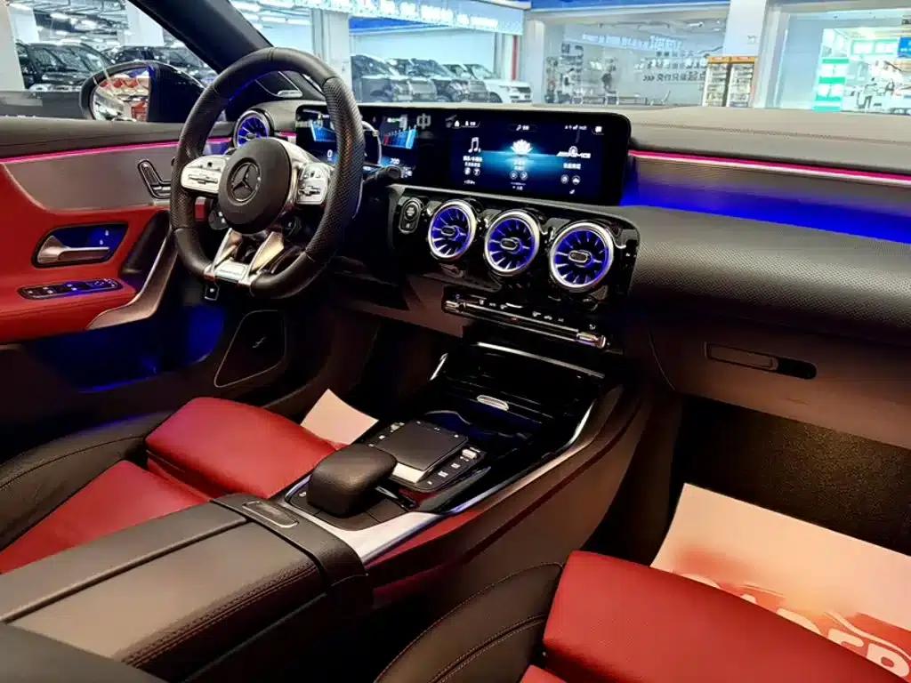 2020 Mercedes-Benz A-Class AMG A 35 L 4MATIC — миниатюра 11