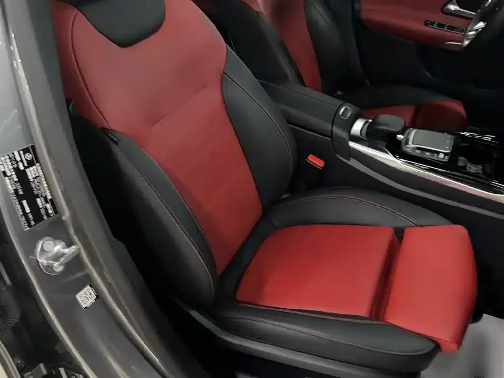 2020 Mercedes-Benz A-Class AMG A 35 L 4MATIC — миниатюра 3