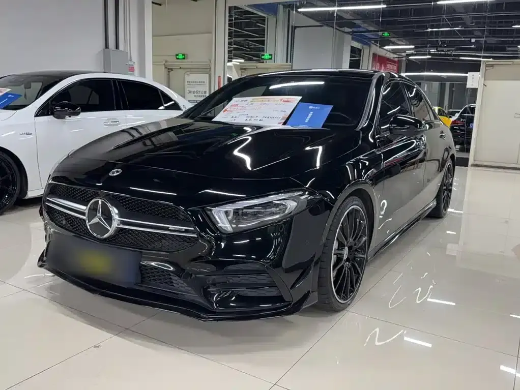 2022 Mercedes-Benz A-Class AMG A 35 L 4MATIC — миниатюра 2