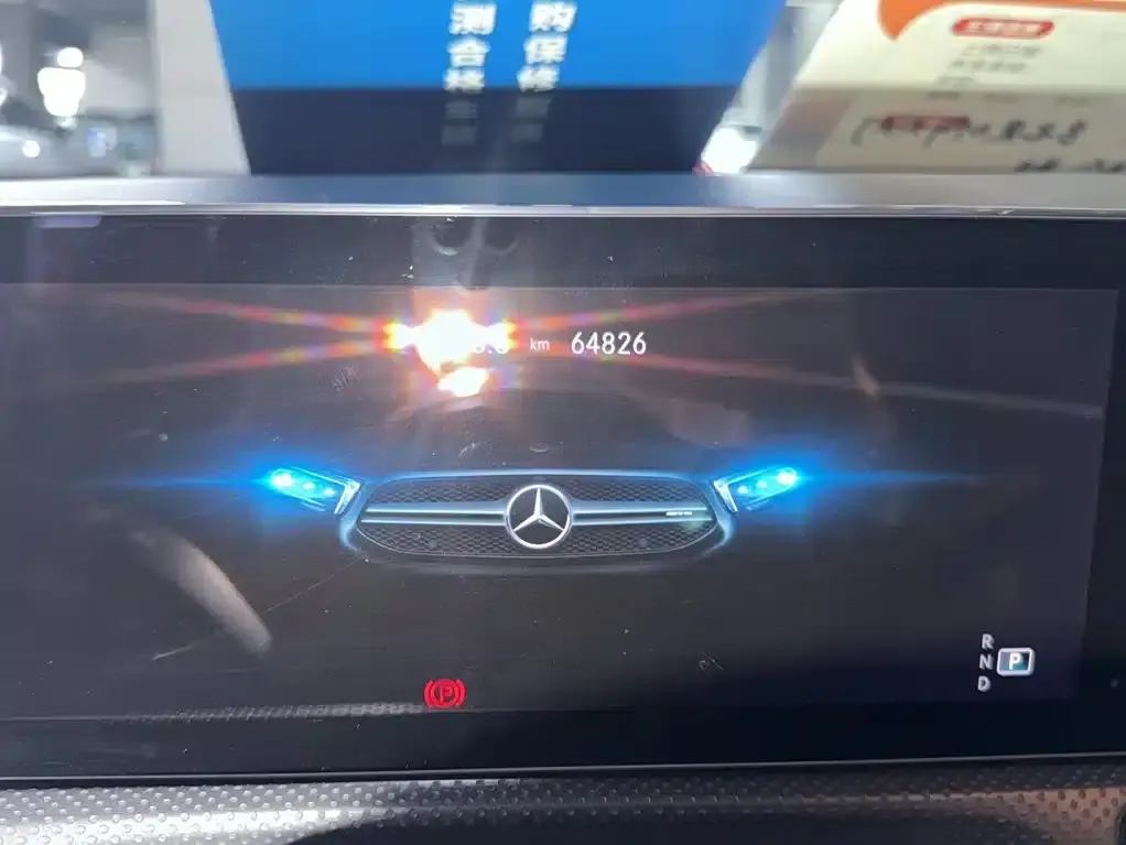 2022 Mercedes-Benz A-Class AMG A 35 L 4MATIC — миниатюра 3